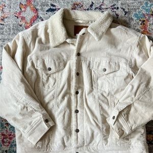 Levis corduroy Sherpa lined trucker jacket. White cream like color.